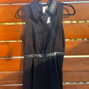 Forever 21 black dress w/faux leather collar & mid section band. NWT. M